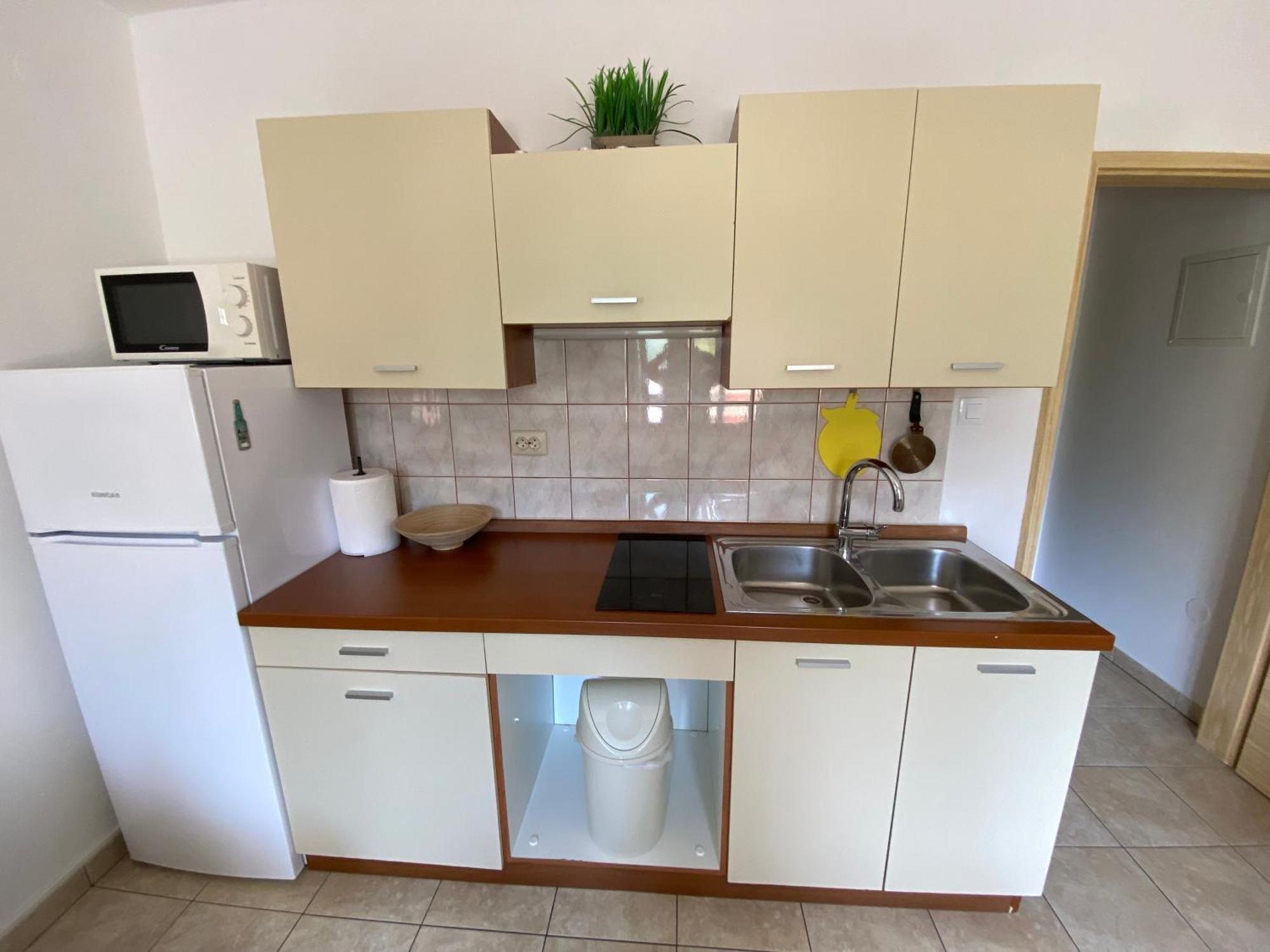 Apartments Anna III บัชกา ภายนอก รูปภาพ