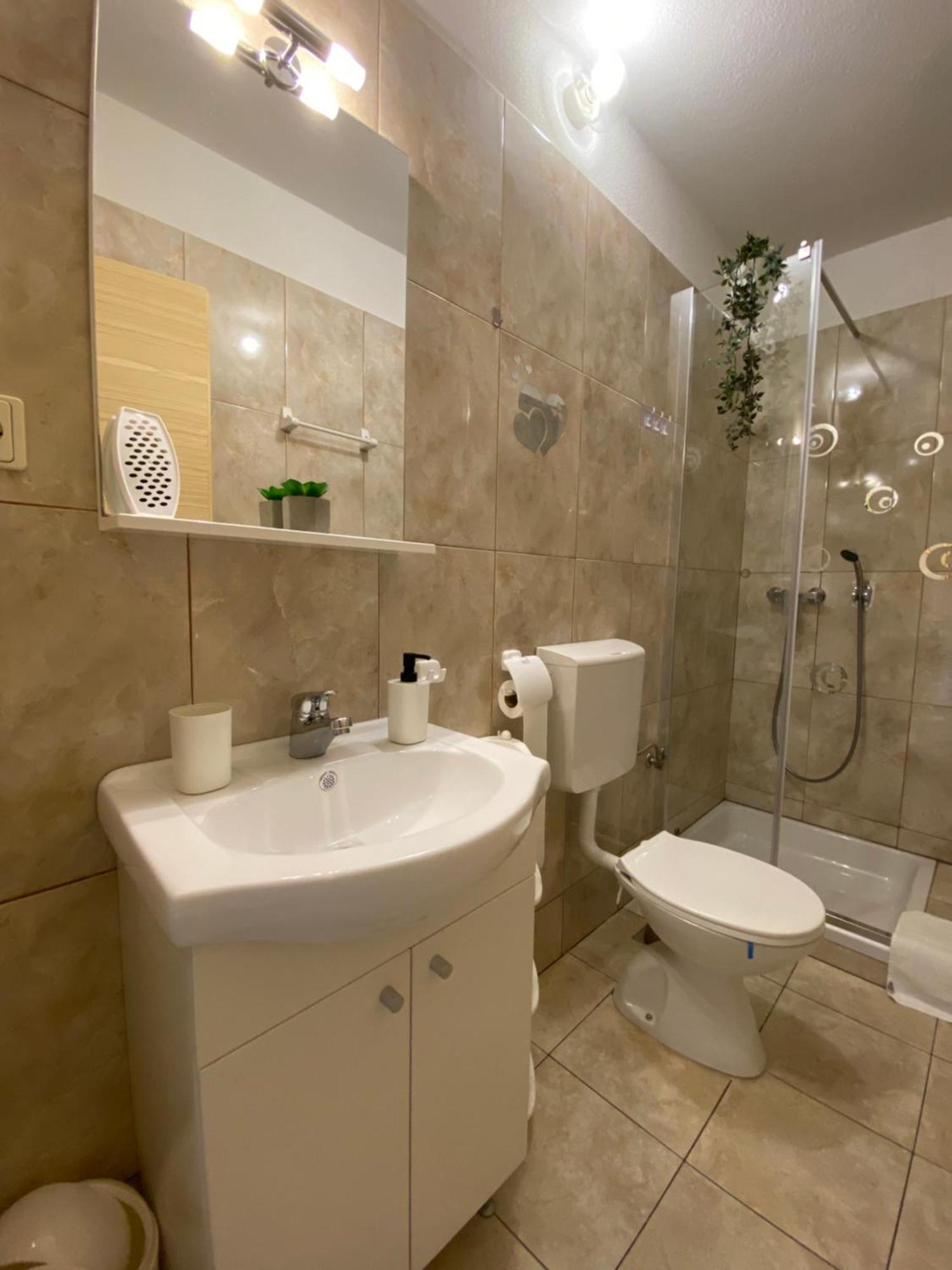 Apartments Anna III บัชกา ภายนอก รูปภาพ