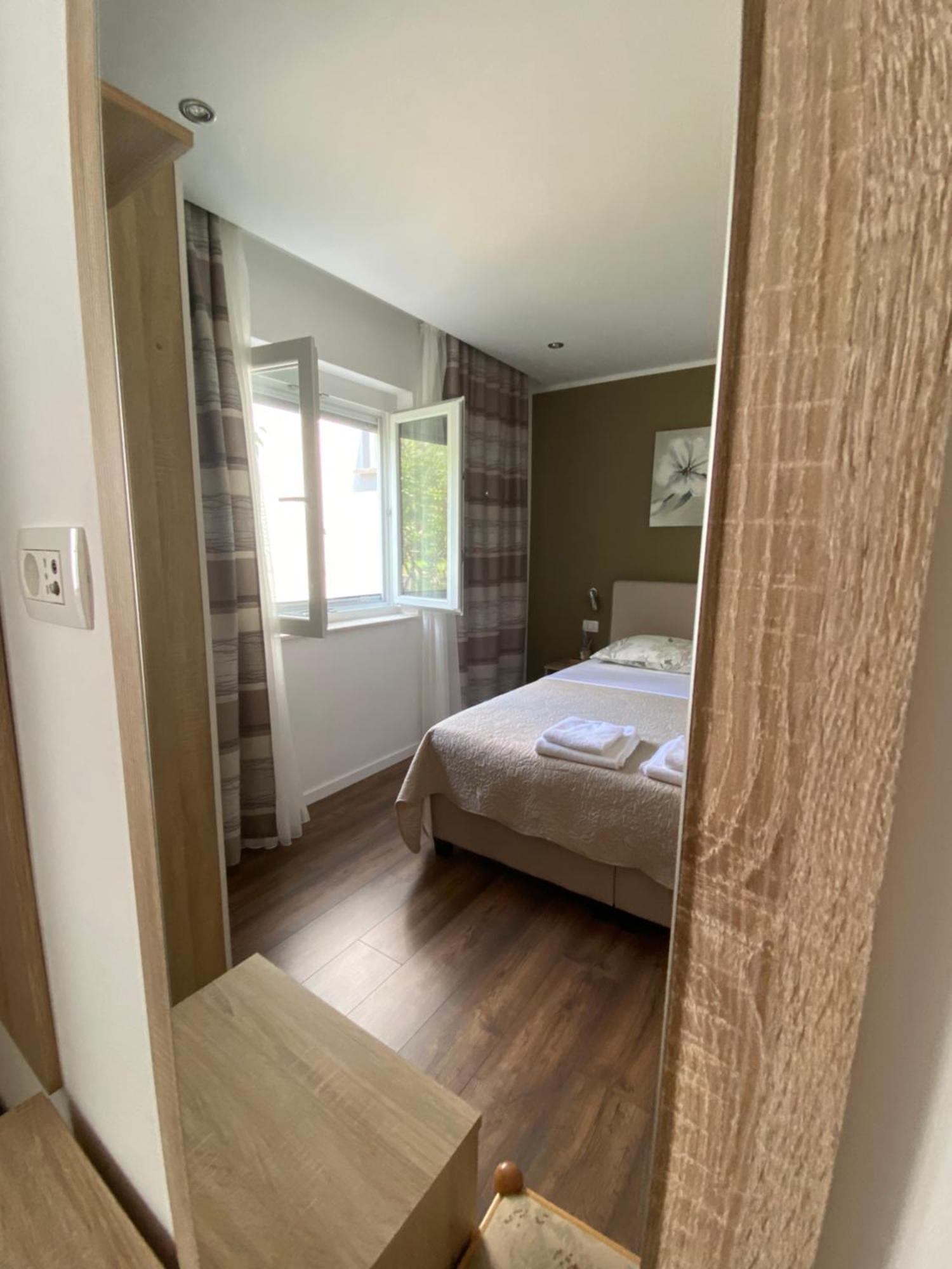 Apartments Anna III บัชกา ภายนอก รูปภาพ